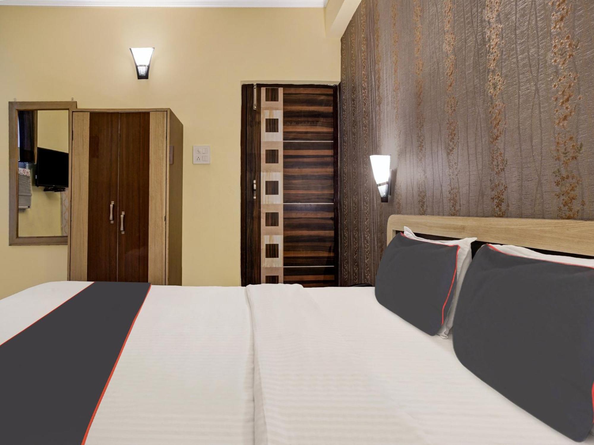 Collection O 47006 Hotel Magadh Palace Danapur Exteriör bild