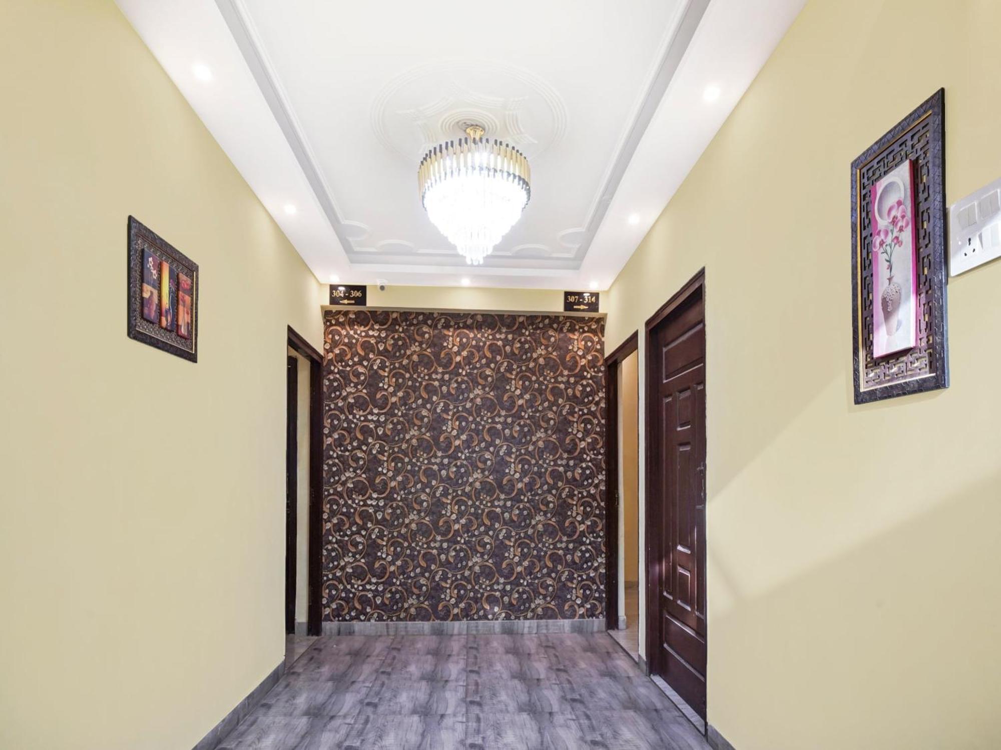 Collection O 47006 Hotel Magadh Palace Danapur Exteriör bild